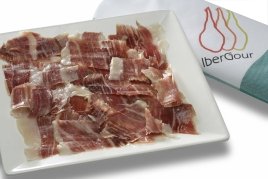 Teller mit iberischen Schinkenscheiben
