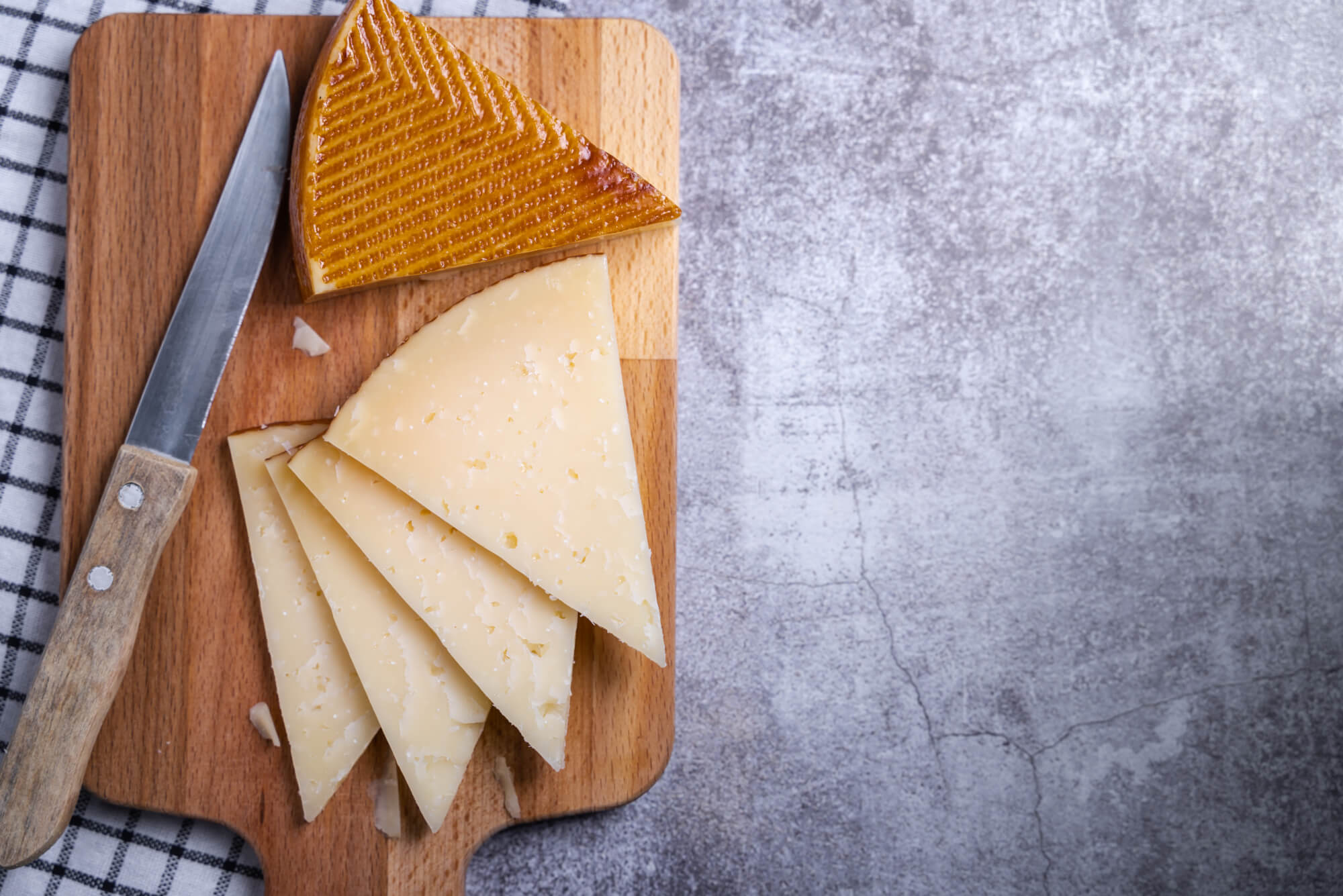 Kostenloser Spanischer Käse mit jedem Schinken